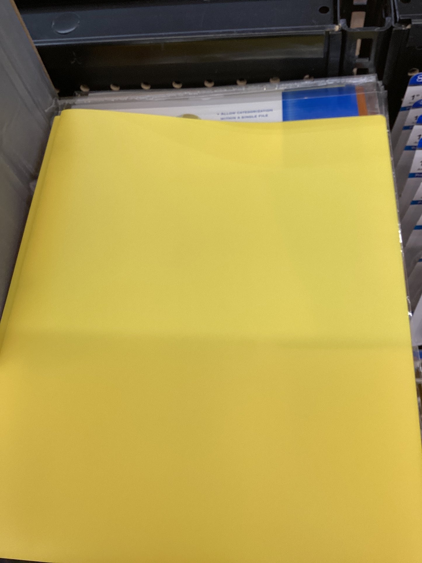 Pen+Gear 3-Prong 2-Pocket Poly Folder