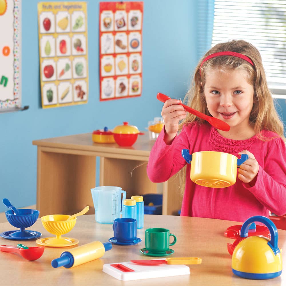 Pretend & Play® Kitchen Set